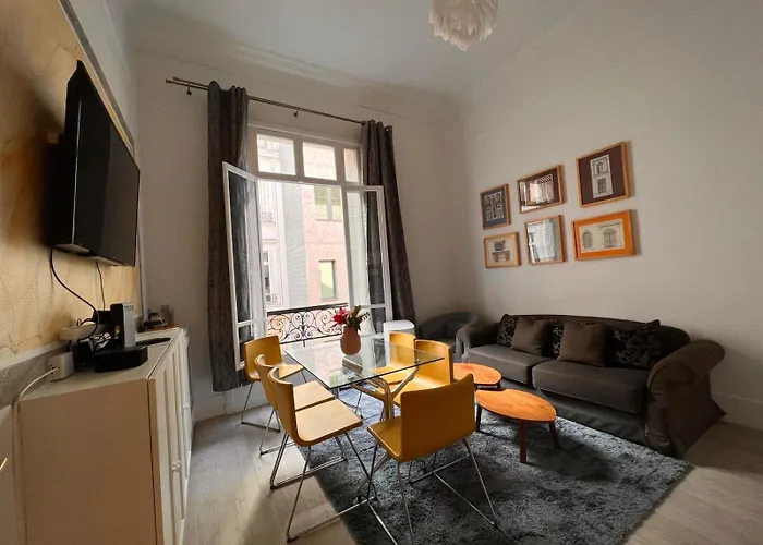 Luxury apartment Champs-Élysées